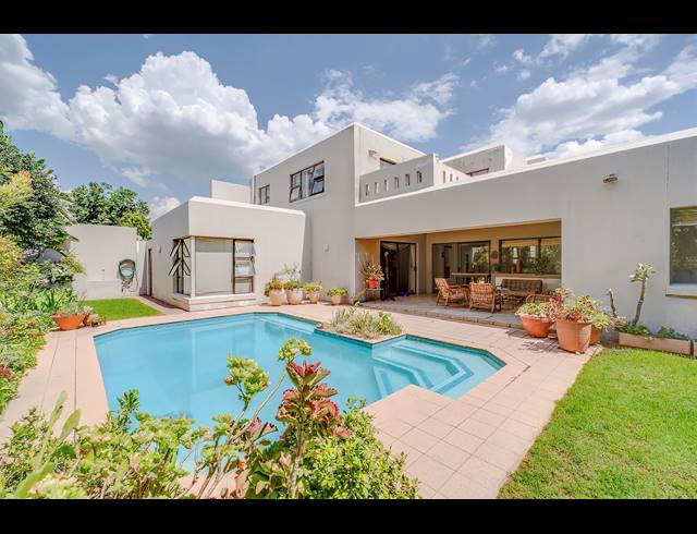 4 BEDROOM HOUSE FOR SALE IN BRYANSTON